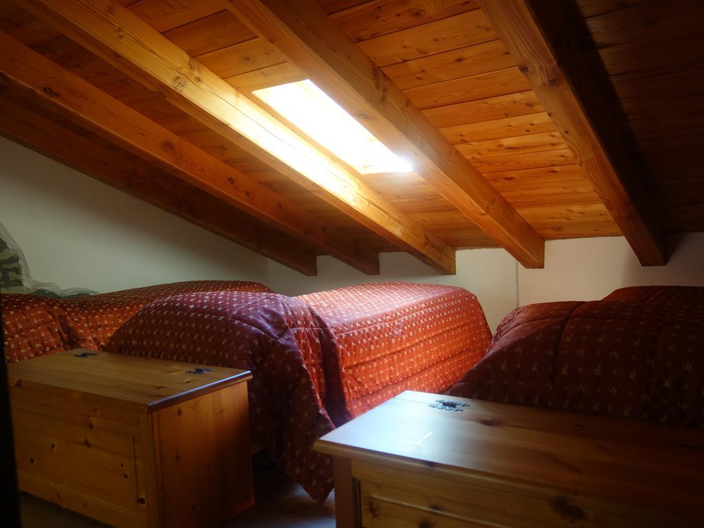Ostello Lou Créton di Lui Ostello Pontboset Esterno foto
